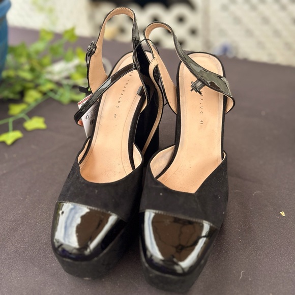 ZARA TRAFALUC - Block Heel Suede and Patent Leather Ankle Strap - Picture 1 of 3
